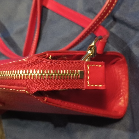 Dooney and Bourke Small Janine crossbody - Picture 6 of 7